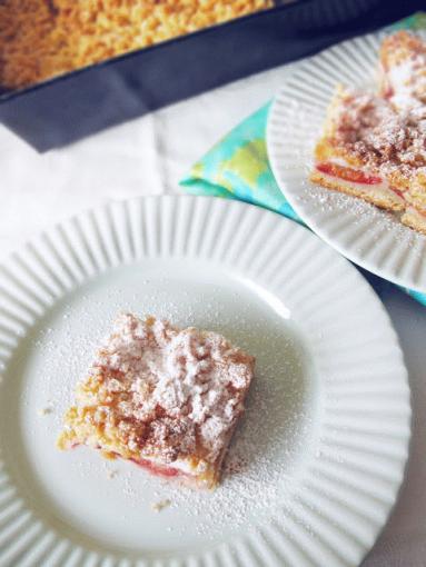 Zdjęcie - Kruche ciasto ze śliwkami - Przepisy kulinarne ze zdjęciami