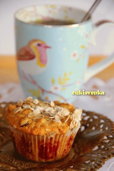 Zdjęcie - Miodowo - owsiane muffinki z daktylami - Przepisy kulinarne ze zdjęciami