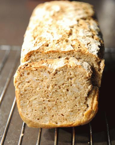 Zdjęcie - Chleb z ryżem i cynamonem na zakwasie pszennym - Przepisy kulinarne ze zdjęciami