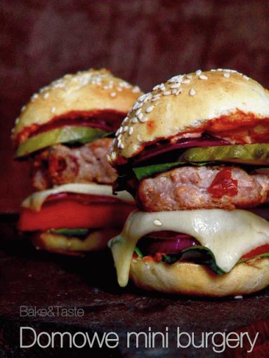 Zdjęcie - Bułki na hamburgery - szybkie bułeczki drożdżowe - Przepisy kulinarne ze zdjęciami