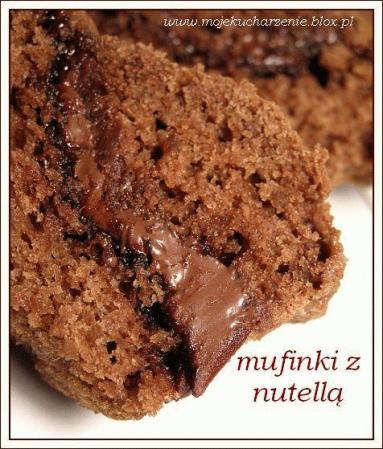 Zdjęcie - Mufinki czekoladowe z nutellą - Przepisy kulinarne ze zdjęciami