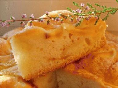 Zdjęcie - Błyskawiczne ciasto z owocami - Przepisy kulinarne ze zdjęciami