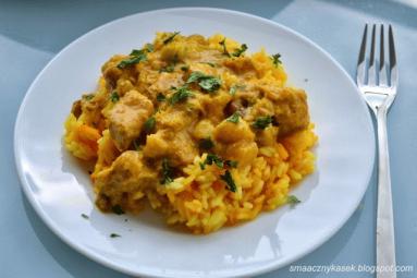 Zdjęcie - Orientalne curry z kurczaka z dynią, cynamonem i żurawiną - Przepisy kulinarne ze zdjęciami