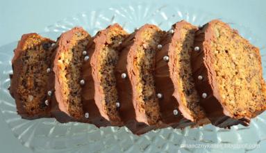 Zdjęcie - Chlebek bananowo-marchewkowy z bakaliami - Przepisy kulinarne ze zdjęciami