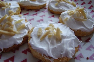 Zdjęcie - Marchewkowe ciasteczka pod białą pierzynką - Przepisy kulinarne ze zdjęciami