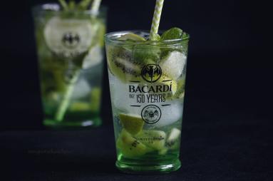 Zdjęcie - Drink z bacardi i cydrem - Przepisy kulinarne ze zdjęciami