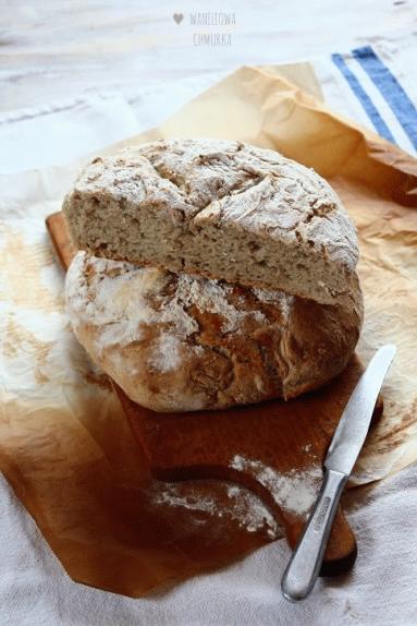 Zdjęcie - Chleb z garnka na zakwasie pszennym - Przepisy kulinarne ze zdjęciami