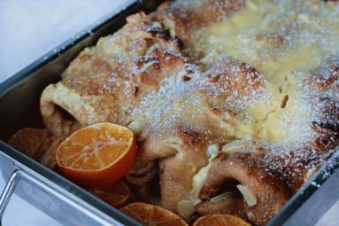 Zdjęcie - Naleśniki zapiekane z serem pod migdałowo – pomarańczową pierzynką - Przepisy kulinarne ze zdjęciami