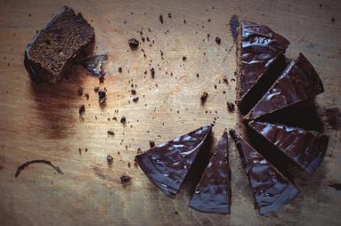 Zdjęcie - Po prostu pyszne ciasto czekoladowe -  Simply delicious chocolate cake - Przepisy kulinarne ze zdjęciami