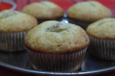 Zdjęcie - Jogurtowe muffinki z bananem - Przepisy kulinarne ze zdjęciami