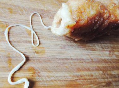 Zdjęcie - Roladki z piersi indyka z serem wędzonym - Przepisy kulinarne ze zdjęciami