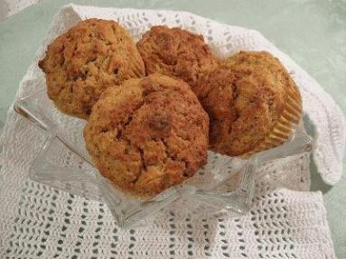 Zdjęcie - Muffiny marchewkowe z orzechami i maślanką - Przepisy kulinarne ze zdjęciami