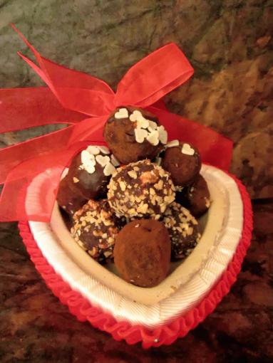 Zdjęcie - Trufelki  czekoladowo - kokosowe - Przepisy kulinarne ze zdjęciami