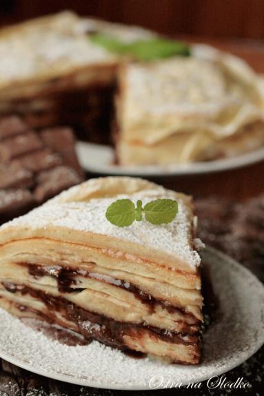 Zdjęcie - Bananowy tort naleśnikowy z toffi i czekoladą - Przepisy kulinarne ze zdjęciami