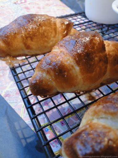 Zdjęcie - Croissanty - Przepisy kulinarne ze zdjęciami