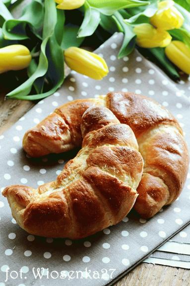 Zdjęcie - Croissants - Przepisy kulinarne ze zdjęciami