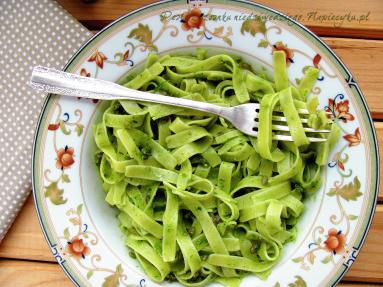 Zdjęcie - Pesto z czosnku niedźwiedziego - Przepisy kulinarne ze zdjęciami
