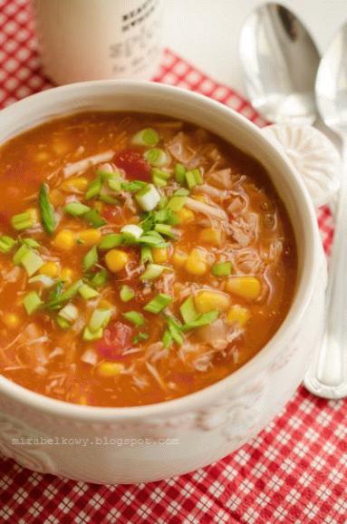 Zdjęcie - Zupa z kurczaka, kukurydzy i pomidorów - Przepisy kulinarne ze zdjęciami