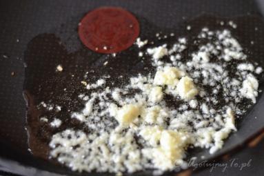 Zdjęcie - Tarta ze szparagami, szpinakiem, serem pleśniowym i olejem rzepakowym - Przepisy kulinarne ze zdjęciami
