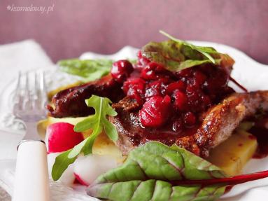 Zdjęcie - Kotleciki jagnięce w sosie z wiśniami i Porto / Lamb chops in cherry and Port sauce - Przepisy kulinarne ze zdjęciami