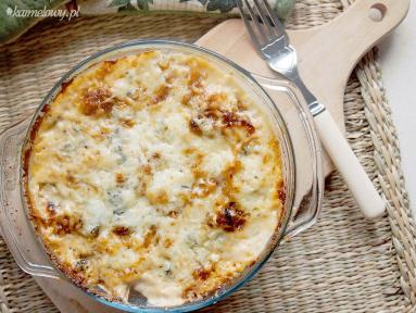Zdjęcie - Ziemniaki zapiekane z serem z niebieską pleśnią i karmelizowaną cebulą / Blue cheese and caramelized onion potatoes au gratin - Przepisy kulinarne ze zdjęciami
