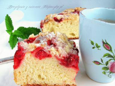 Zdjęcie - Najlepsze ciasto drożdżowe z owocami - Przepisy kulinarne ze zdjęciami