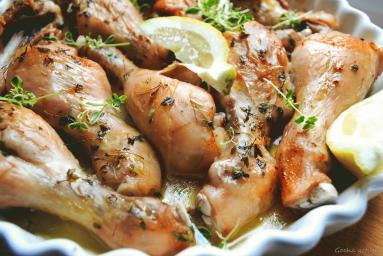 Zdjęcie - Pieczony kurczak z cytrynowym tymiankiem - Przepisy kulinarne ze zdjęciami