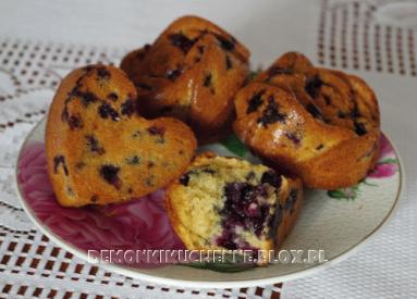 Zdjęcie - Muffinki jogurtowe z jagodami - Przepisy kulinarne ze zdjęciami