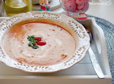 Zdjęcie - Kremowa zupa pomidorowa / Creamy tomato soup - Przepisy kulinarne ze zdjęciami