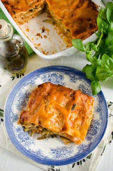 Zdjęcie - Lasagne z cukinią i suszonymi pomidorami - Przepisy kulinarne ze zdjęciami