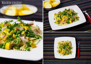 Zdjęcie - Makaron kokardki z żółtą cukinią, zielonym groszkiem i pancettą oraz pietruszką - Przepisy kulinarne ze zdjęciami