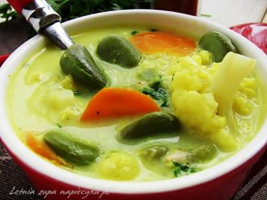 Zdjęcie - Letnia zupa z ryżem i bobem - Przepisy kulinarne ze zdjęciami
