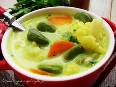 Zdjęcie - Letnia zupa z ryżem i bobem - Przepisy kulinarne ze zdjęciami