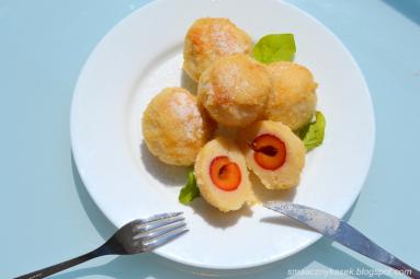Zdjęcie - Knedle z kaszy manny ze śliwkami - Przepisy kulinarne ze zdjęciami