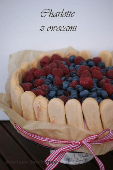 Zdjęcie - Tort Charlotte z owocami - Przepisy kulinarne ze zdjęciami