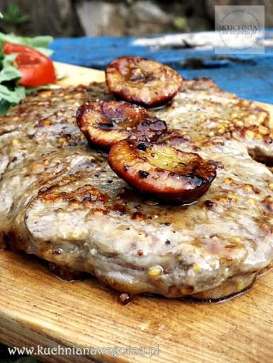 Zdjęcie - Stek z rostbefu z musztardą gruboziarnistą i miodem - Przepisy kulinarne ze zdjęciami