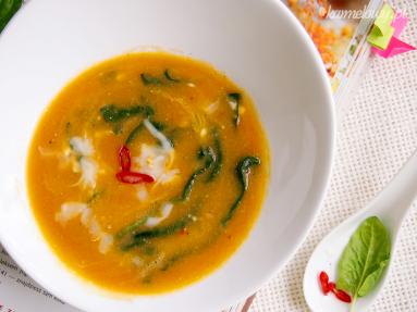 Zdjęcie - Zupa z soczewicą i szpinakiem / Lentil and spinach soup - Przepisy kulinarne ze zdjęciami