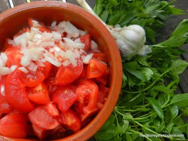 Zdjęcie - Zupa pomidorowa z wolnowaru - Przepisy kulinarne ze zdjęciami