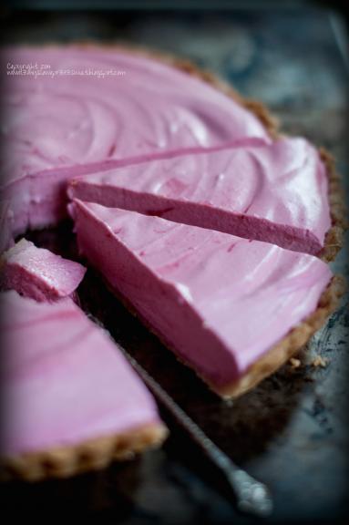 Zdjęcie - Tarta z musem malinowym (Raspberry mousse tart). - Przepisy kulinarne ze zdjęciami