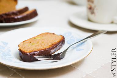 Zdjęcie - Niekonwencjonalne ciasta: keks z awokado i cynamonem - Przepisy kulinarne ze zdjęciami