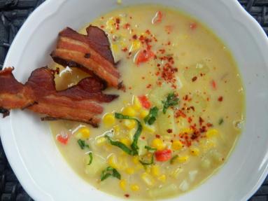 Zdjęcie - Gęsta zupa z kukurydzą czyli chowder kukurydziany - Przepisy kulinarne ze zdjęciami