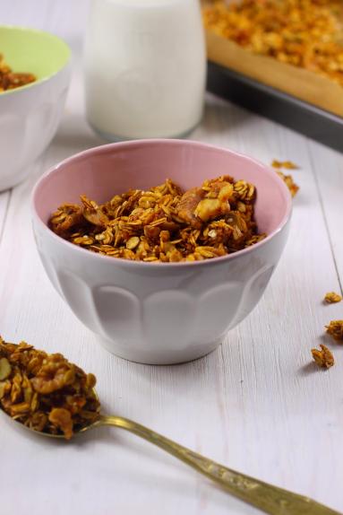 Zdjęcie - Dyniowa granola - Przepisy kulinarne ze zdjęciami