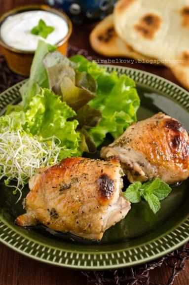 Zdjęcie - Udka kurczaka z miętą - Przepisy kulinarne ze zdjęciami