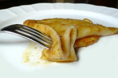Zdjęcie - Śniadanie do łóżka #12: Crêpes suzette - Przepisy kulinarne ze zdjęciami