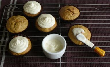 Zdjęcie - Marchewkowe cupcakes - Przepisy kulinarne ze zdjęciami