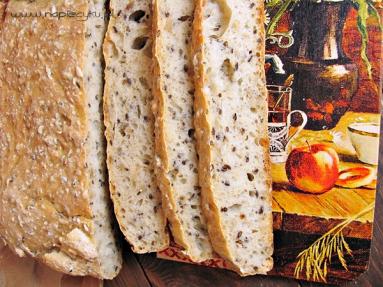 Zdjęcie - Prosty chleb z otrębami, słonecznikiem i siemieniem lnianym - Przepisy kulinarne ze zdjęciami