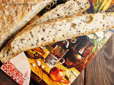 Zdjęcie - Prosty chleb z otrębami, słonecznikiem i siemieniem lnianym - Przepisy kulinarne ze zdjęciami