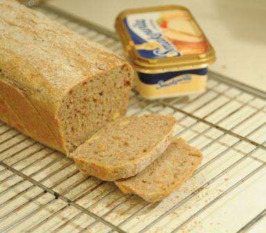 Zdjęcie - Chleb z ciecierzycą na zakwasie - Przepisy kulinarne ze zdjęciami