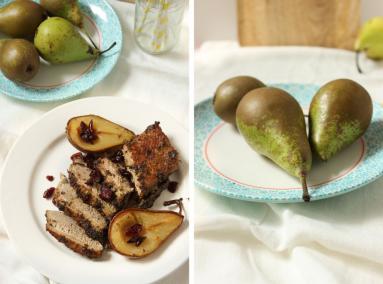 Zdjęcie - Pierś z kaczki z gruszką i żurawiną - Przepisy kulinarne ze zdjęciami