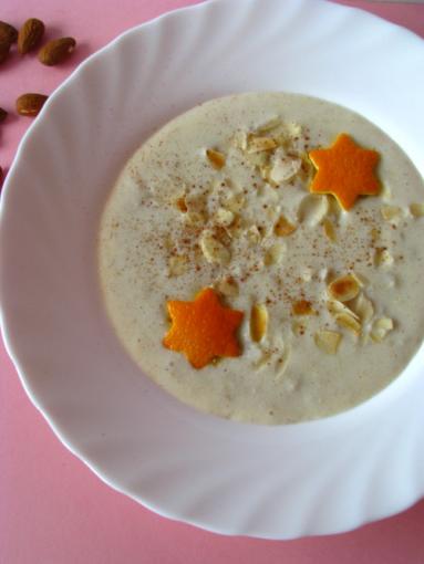 Zdjęcie - Wigilijna zupa  migdałowa - Przepisy kulinarne ze zdjęciami